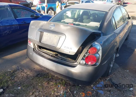2006 Nissan Altima 2.5 S z USA, uszkodzony, nr VIN 1N4AL11E56C160724